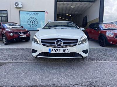 Usado Mercedes A180 Urban 109 CV (80 kW) 2014 Blanco Utilitario