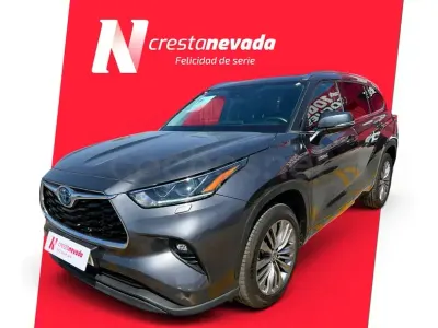 Usado Toyota Highlander Advance 246 CV (180 kW) 2021 Gris / plata SUV