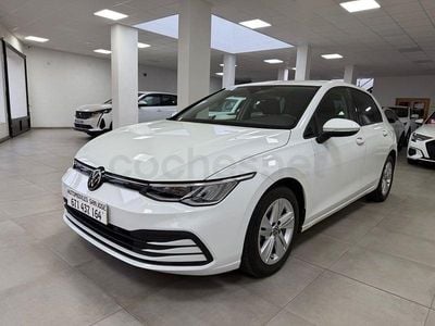 Usado VW Golf VIII Life 115 CV (84 kW) 2021 Blanco Berlina