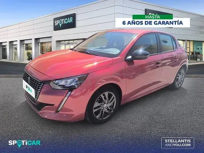 Usado Peugeot 208 Active 75 CV (55 kW) 2022 Rojo Utilitario