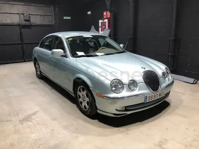 Usado Jaguar S-Type Executive 240 CV (176 kW) 2000 Azul Berlina