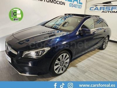 Käytetty Mercedes CLA220 Shooting Brake 170 HP (125 kW) 2018 Sininen Farmari