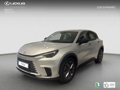 Usado Lexus LBX 136 CV (100 kW) 2025 Gris SUV