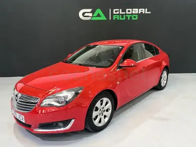Usado Opel Insignia Excellence 140 CV (102 kW) 2015 Rojo Berlina