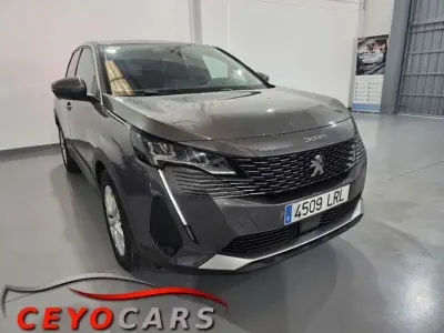 Usado Peugeot 3008 Active 131 HP (96 kW) 2021 Cinzento SUV