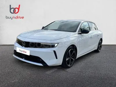 Usado Opel Astra Elegance 181 CV (133 kW) 2023 Blanco Utilitario