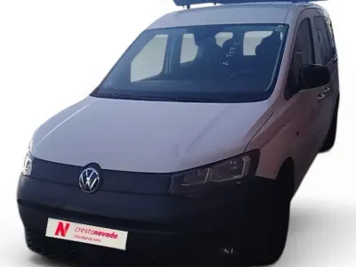 Usado VW Caddy 122 CV (89 kW) 2021 Blanco Monovolumen