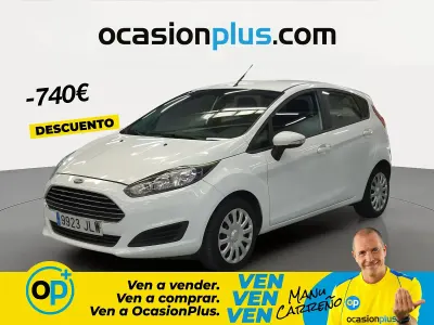 Usado Ford Fiesta Trend 82 CV (60 kW) 2016 Blanco Utilitario