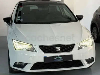 Usado Seat Leon I-Tech 122 CV (89 kW) 2014 Blanco Berlina