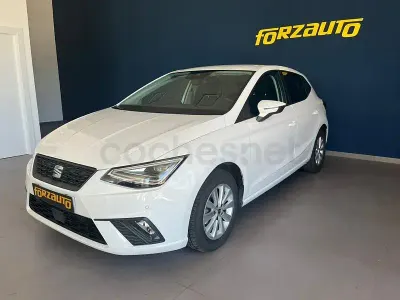 Usado Seat Ibiza Style Plus 110 CV (80 kW) 2022 Blanco Utilitario