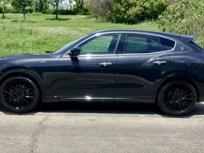 Usado Maserati Levante GT 330 CV (242 kW) 2022 Negro SUV