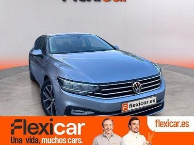 Usado VW Passat Executive 150 CV (110 kW) 2020 Gris Berlina