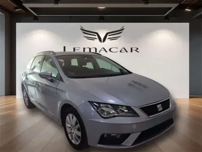 Usado Seat Leon ST Reference 116 HP (85 kW) 2020 Cinzento Carrinha