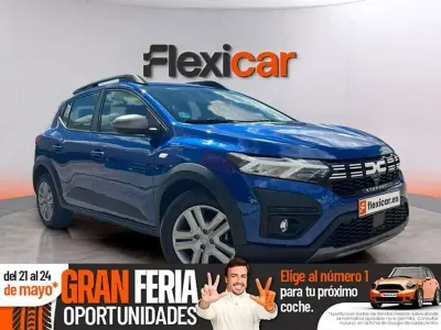Usado Dacia Sandero Essentiel 101 CV (74 kW) 2023 Azul Utilitario
