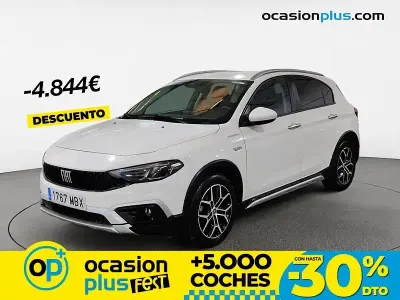 Usado Fiat Tipo Cross 130 CV (95 kW) 2022 Blanco Berlina