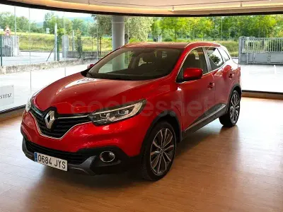 Usado Renault Kadjar Zen 130 CV (95 kW) 2017 Granate SUV