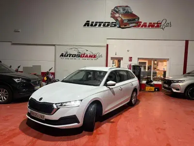 Occasion Skoda Octavia Ambition 150 ch (110 kW) 2021 Blanc Break