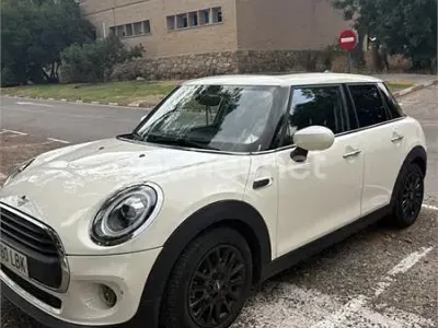 Usado Mini ONE 102 CV (75 kW) 2019 Beige Utilitario