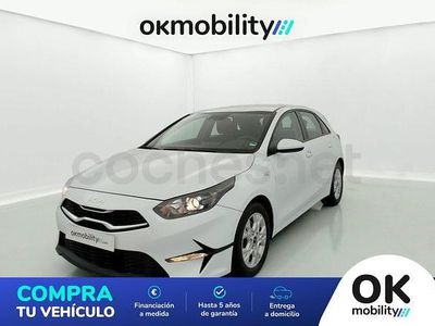 Używany Kia Ceed 120 KM (88 kW) 2022 Biały Hatchback