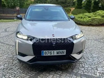 Usado DS Automobiles DS3 Crossback 130 CV (95 kW) 2024 Gris / plata SUV