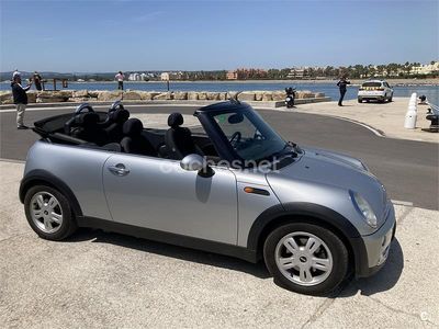 Gris / plata Usado 2004 Mini Cooper Cabriolet Descapotable | 8500 €