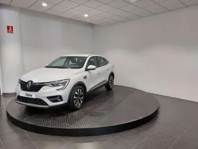 Usado Renault Arkana Intens 140 CV (102 kW) 2021 Blanco SUV