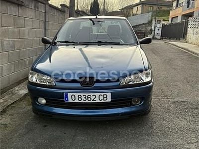 Usado Peugeot 306 92 CV (67 kW) 1999 Azul Berlina