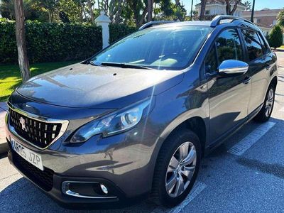 Gris / plata Usado 2017 Peugeot 2008 Style SUV | 7990 € (Buen precio)