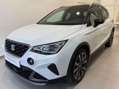 Usado Seat Arona FR 150 CV (110 kW) 2025 Blanco SUV