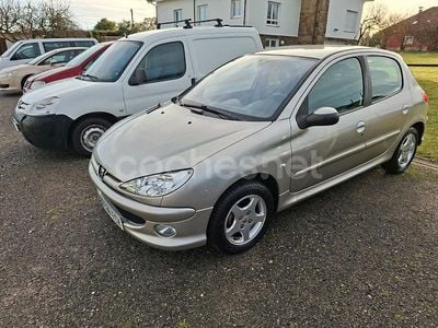 Beige Usado 2006 Peugeot 206 Berlina | 4300 € (Precio justo)