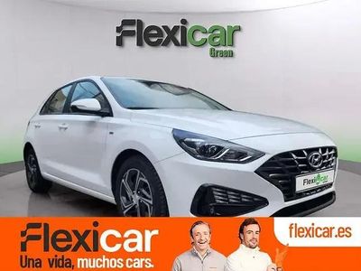 Usado Hyundai i30 120 HP (88 kW) 2022 Branco