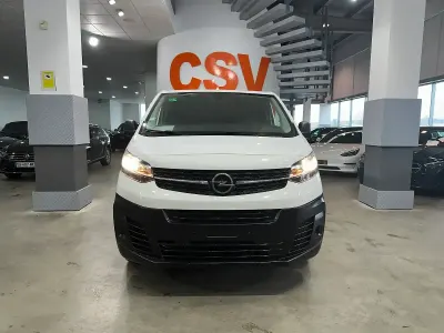 Usado Opel Vivaro 120 CV (88 kW) 2021 Blanco Monovolumen