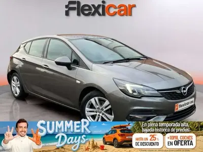 Usado Opel Astra GS Line 131 CV (96 kW) 2020 Gris Berlina