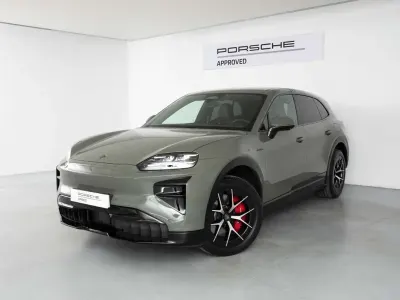 Nuevo Porsche Cayenne Turbo Electric 2026 Verde SUV