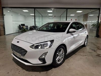 Usado Ford Focus Trend 120 CV (88 kW) 2021 Blanco Berlina