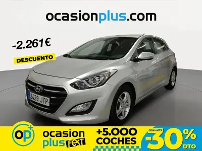 Usado Hyundai i30 100 CV (73 kW) 2016 Gris