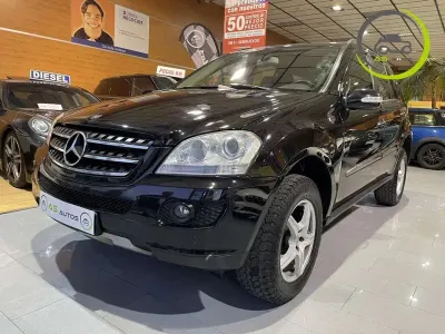 Usado Mercedes ML280 189 CV (139 kW) 2008 Negro SUV