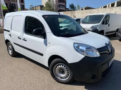 Usado Renault Kangoo 95 CV (69 kW) 2021 Blanco Monovolumen