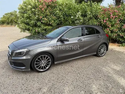 Usado Mercedes A200 AMG line 136 CV (100 kW) 2015 Gris / plata Utilitario
