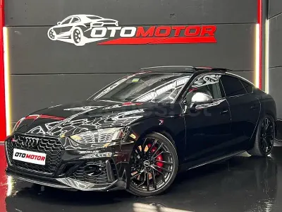 Usado Audi RS5 Sportback Exclusive 450 CV (330 kW) 2021 Negro Berlina