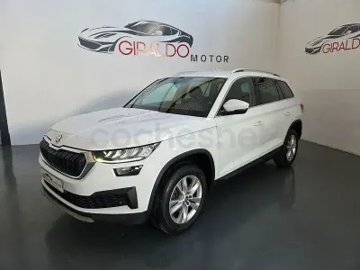 Usado Skoda Kodiaq Ambition 150 CV (110 kW) 2023 Blanco SUV