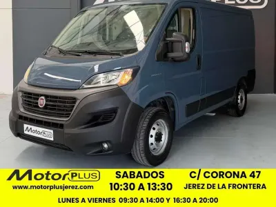 Usado Fiat Ducato 33 139 CV (102 kW) 2021 Azul Van