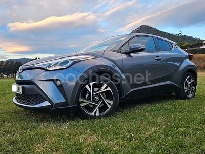 Gris / plata Usado 2022 Toyota C-HR Advance SUV | 23.400 € (Precio justo)