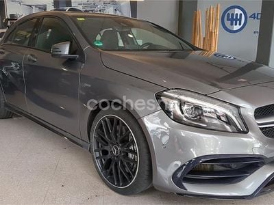 Mercedes A45 AMG