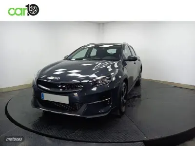 Usado Kia XCeed 141 CV (103 kW) 2021 Gris SUV