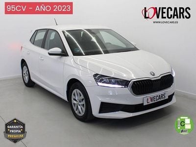 Blanco Usado 2023 Skoda Fabia Ambition Berlina | 14.700 € (Precio justo)