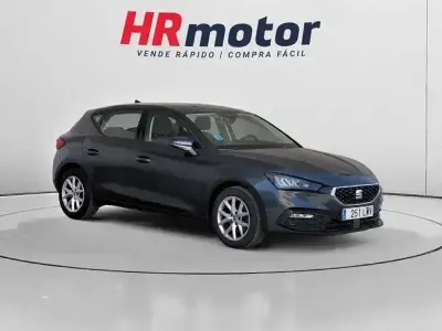Usado Seat Leon Reference 115 CV (84 kW) 2022 Gris Berlina