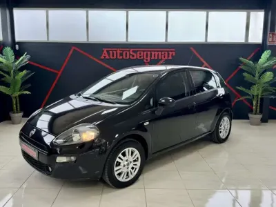 Usado Fiat Punto Lounge 77 CV (56 kW) 2013 Negro Utilitario