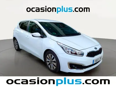 Usado Kia Ceed 100 CV (73 kW) 2016 Blanco Utilitario