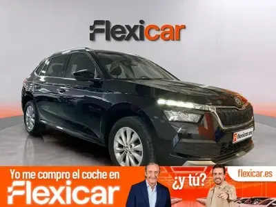 Usado Skoda Kamiq Active 110 CV (80 kW) 2022 Negro SUV